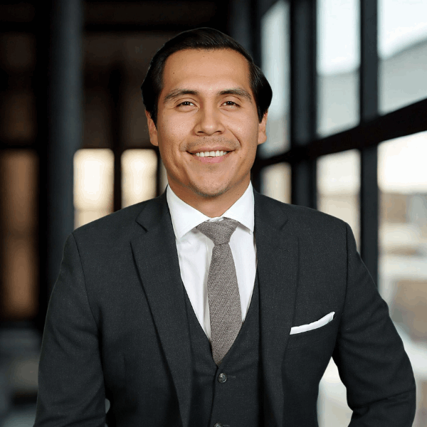 Bryan Robles headshot